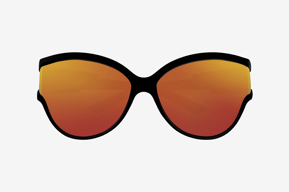 발렌시아가, 첫 아이웨어 ‘케링’ 컬렉션 eyesmag 아이즈매거진