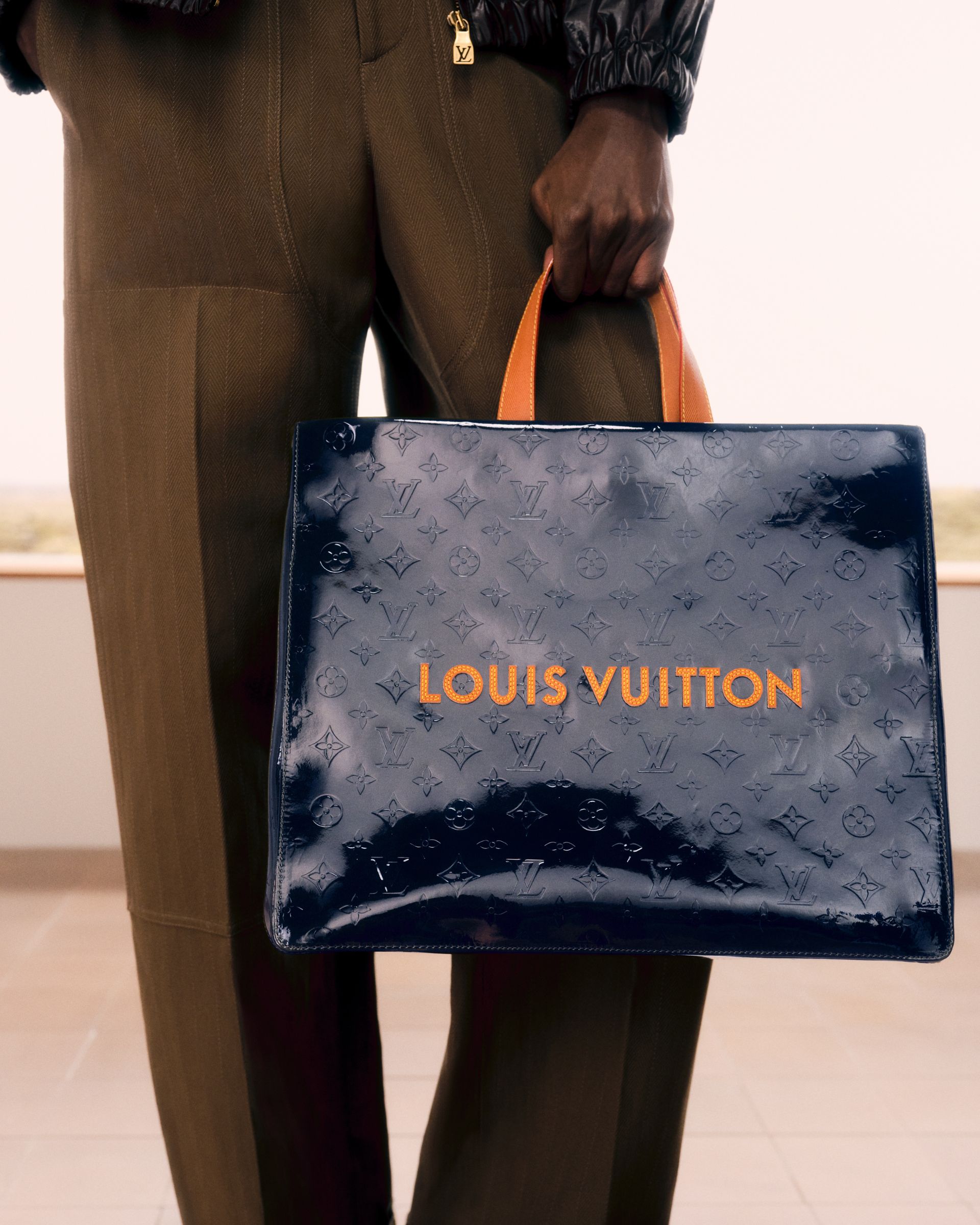 LOUIS VUITTON