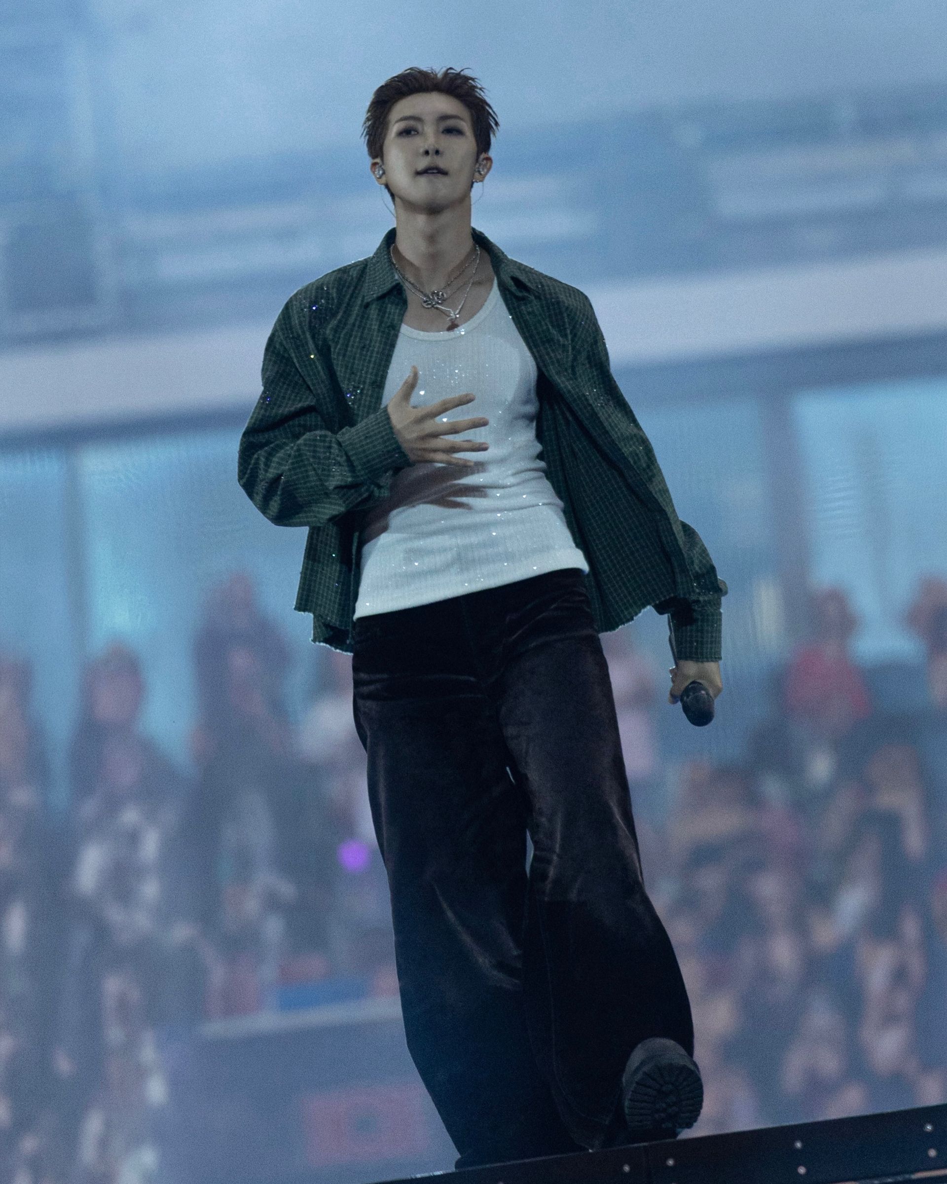 GUCCI / @bts.bighitofficial 