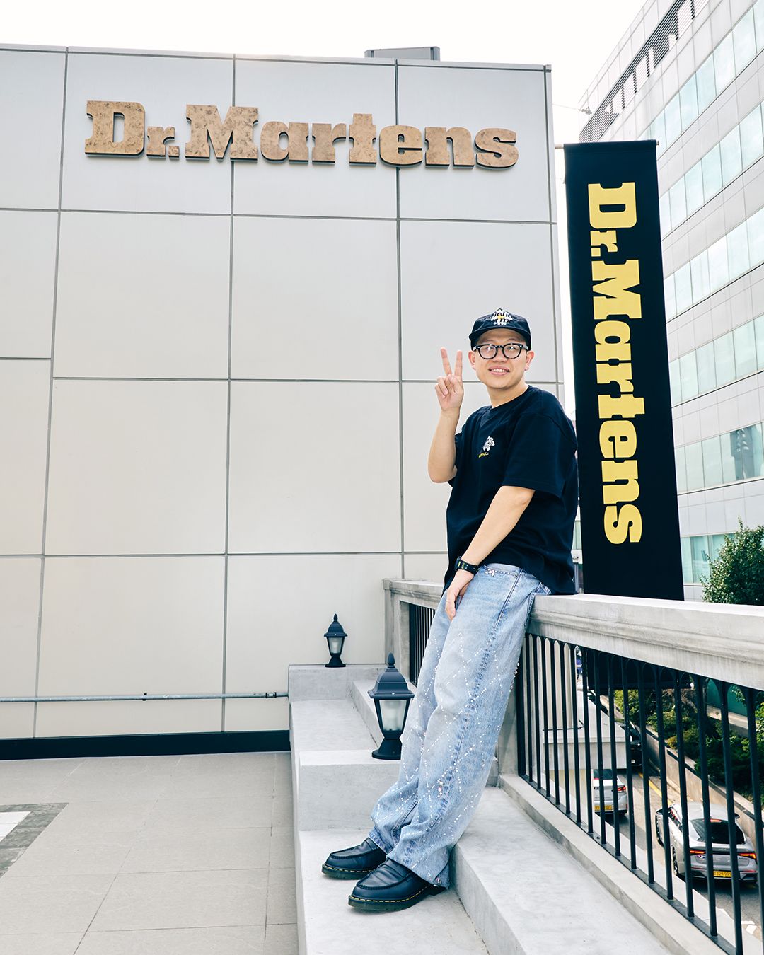 DR. MARTENS