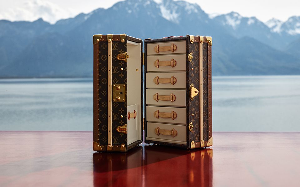 LOUIS VUITTON
