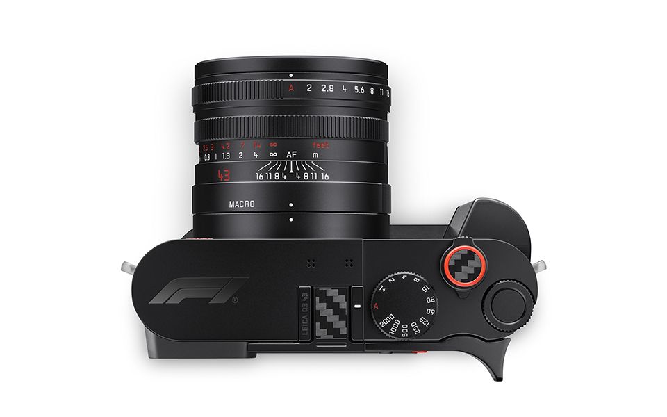 LEICA