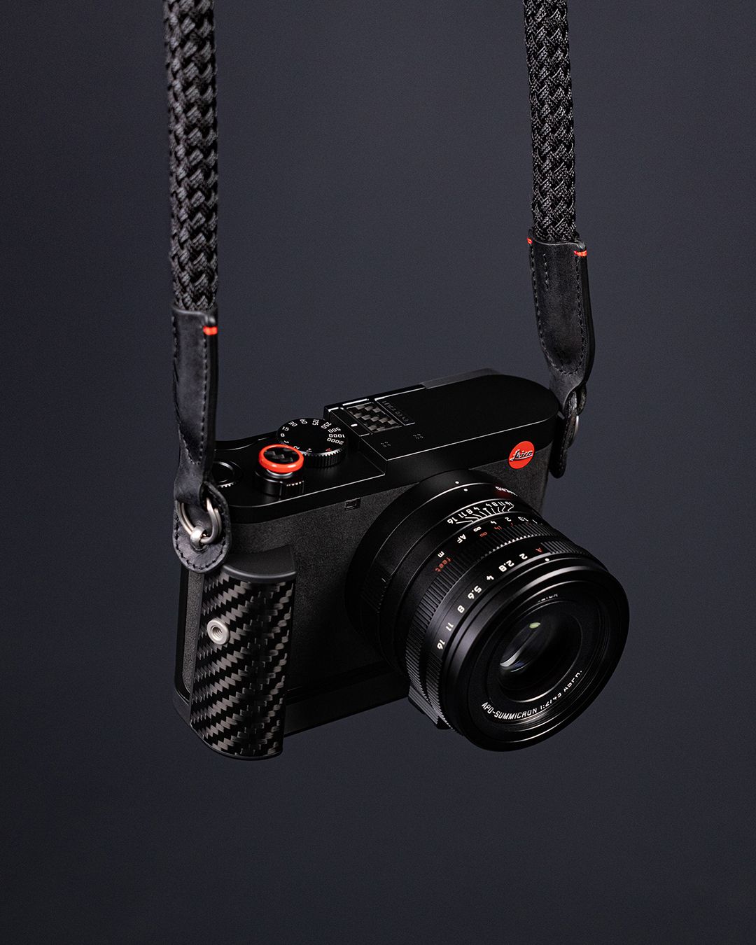LEICA