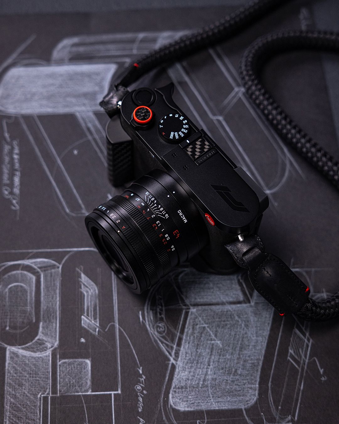 LEICA