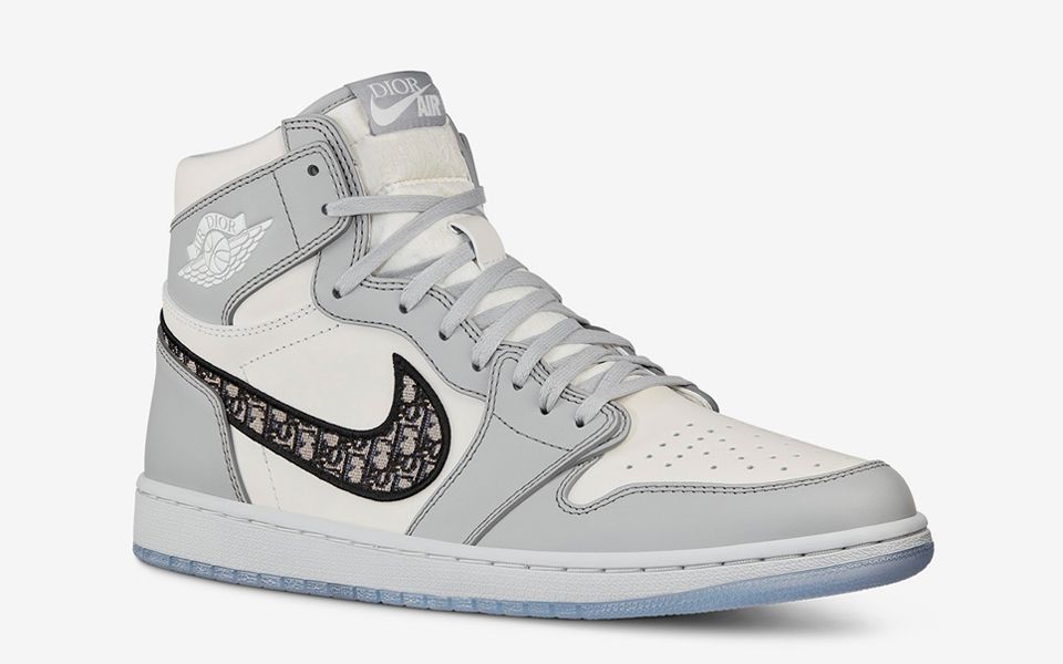 디올 x 나이키, 대망의 '에어 조던 1 하이 OG' 협업 스니커 공개 eyesmag 아이즈매거진