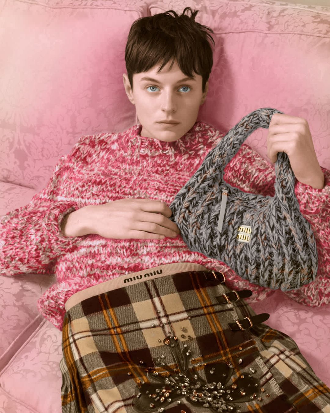 miumiu 2024 新作 ロゴ レイヤード ノースリーブカットソー タグつき miumiu 2024-25 レイヤード カットソー tシャツ ロンt ノースリーブ 3
