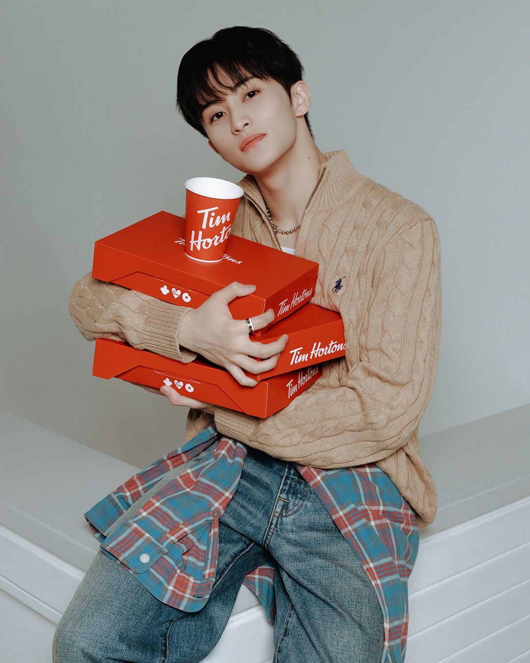 팀홀튼의 한국 첫 브랜드 앰버서더, NCT 마크